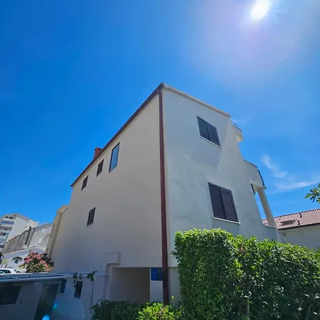 Dane Apartmán Makarská